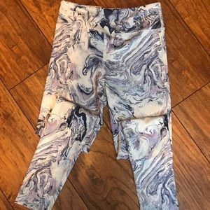 NWT high waist yoga leggings size m